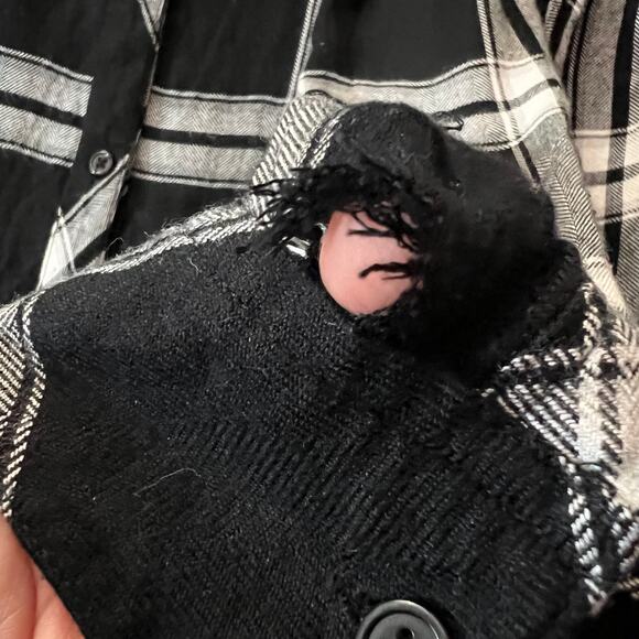 Rails Plaid Flannel Hunter Checkered Button Down Blouse Size Medium *SMALL FLAW* - Picture 10 of 10